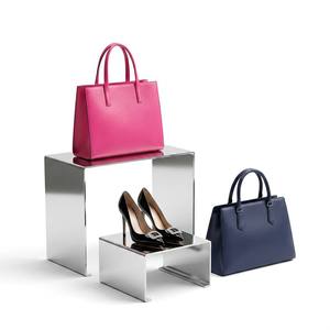 Système d'affichage <span class=keywords><strong>de</strong></span> luxe personnalisé à 3 niveaux en acier inoxydable pour vitrine <span class=keywords><strong>de</strong></span> boutique et promotion <span class=keywords><strong>de</strong></span> marque - Product Image 2