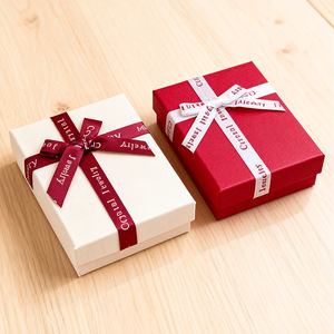 Boîte à bijoux en carton rigide avec couvercle et base imprimés sur mesure, emballages cadeaux en papier - Product Image 3