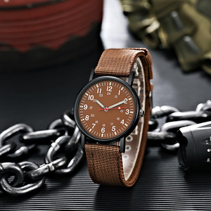 Reloj de Cuarzo Elegante de la Mejor Calidad, Diseño Gracioso para Hombre - Product Image 6