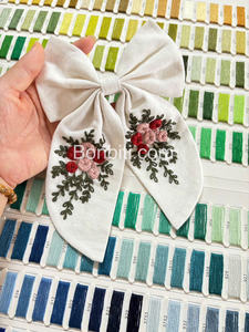 Lazo Floral Vintage, Proveedor Mayorista OEM para Decoración de Tela, Lazo de Tela Bordado a Mano, Accesorios para el Cabello - Product Image 5