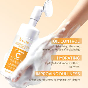OEM ODM Mousse nettoyante à la vitamine C et aux double acides aminés, mousse nettoyante éclaircissante pour les pores profonds avec brosse en silicone 120ml - Product Image 5