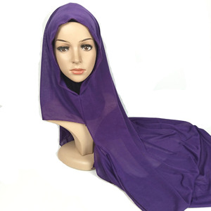 2021 écharpe marque couleur unie <span class=keywords><strong>Orna</strong></span> Hijab coton tissu blanc écharpe automne Kerudung Hijab - Product Image 2