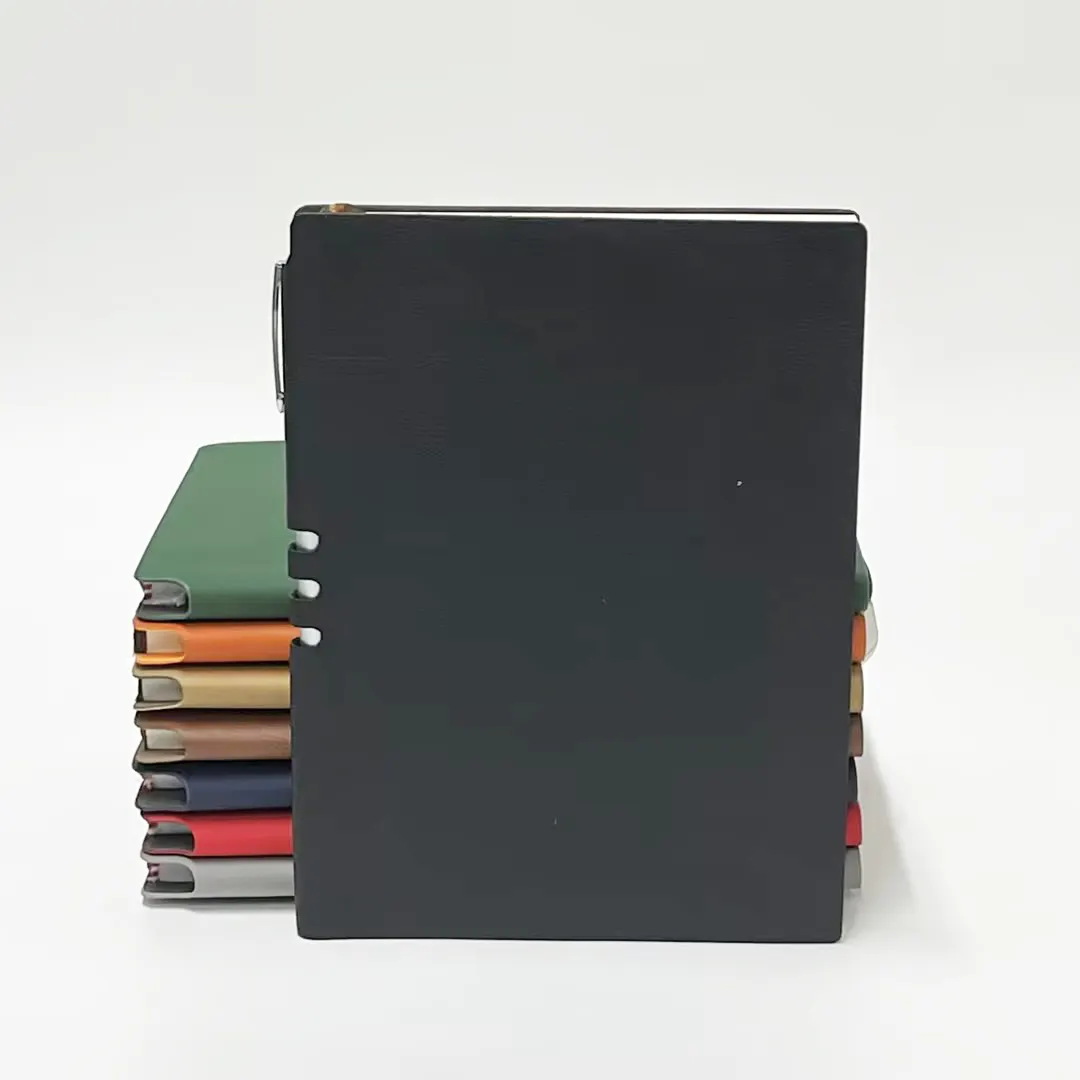 دفتر يوميات مخصص من الجلد الصناعي بشعار A5 A6 دفتر يوميات ورقي بغلاف ناعم مخصص