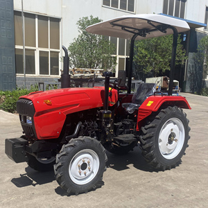 Tracteur 4x4 de 180 CV avec cabine et boîte de vitesses 12+12 pour la production d'aliments pour animaux - Product Image 6