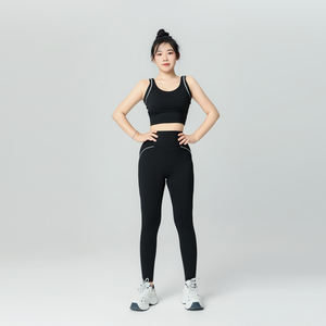 Nouveauté 2025 – Vente en gros de vêtements de sport personnalisés : Soutien-gorge de sport et ensembles de leggings de yoga, tenue de sport 2 pièces avec empiècements de couleur pour la gym - Product Image 4