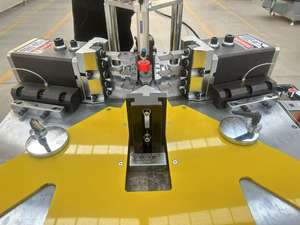 Machine de Combinaison d'Angles en Aluminium <span class=keywords><strong>PVC</strong></span> UPVC à Haute Vitesse Machine de Fabrication de Fenêtres et de Portes Avancée Machine de Jonction de Haute Technologie - Product Image 2