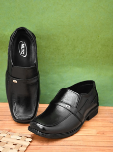 Chaussures pour hommes élégantes en cuir noir, à enfiler, légères, décontractées, design formel, confortables, coupe régulière, pour le travail quotidien - Product Image 3