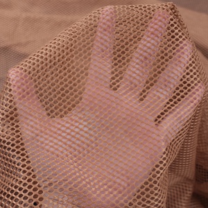 Nhà Máy Bán Hàng Trực Tiếp Trọng Lượng Nhẹ Và Thoáng Khí 100% Polyester Lưới Vải Cho Dây Kéo Túi Xách Và Lưu Trữ Túi Lưới Vải - Product Image 4