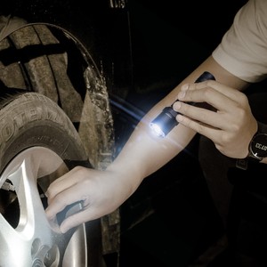 1600 Lumen một bước nhấp nháy dẫn Ngọn Đuốc Đèn Pin đèn pin Hợp kim nhôm cơ thể <span class=keywords><strong>IP68</strong></span> đánh giá chiến thuật tự vệ Nguồn cung cấp - Product Image 4