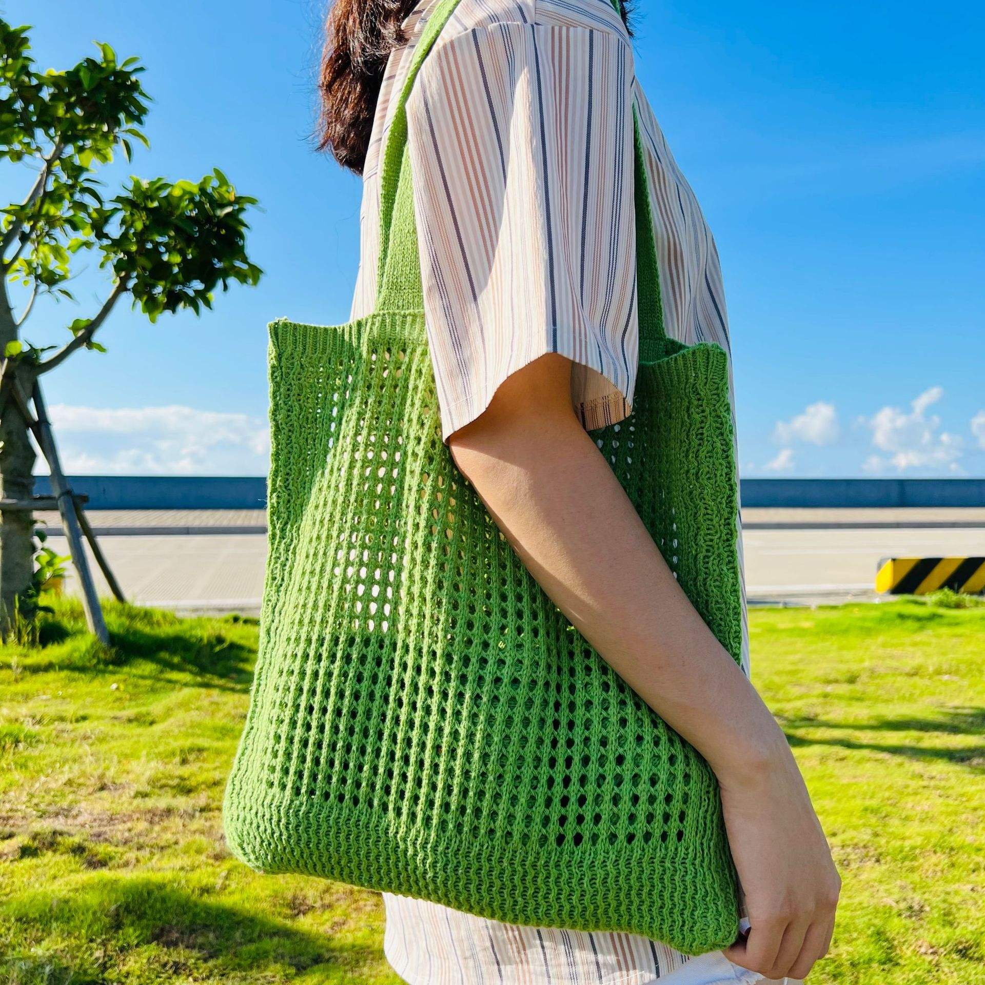 Drop Shipping Crochet Mesh Beach Tote Bags Shoulder Bag Handbags Knitted  Hollow Summer Bag Candy Color for Women