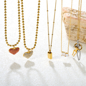 Collar con colgante de corazón de acero inoxidable con circonitas incrustadas, ideal para regalo, joyería de moda. - Product Image 1