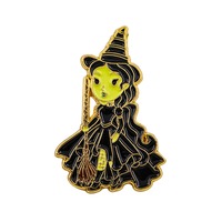Épinglette en émail personnalisée sur le thème des sorcières, badge métallique personnalisé pour Halloween, idéal pour les fêtes effrayantes, les événements, les cadeaux promotionnels et les souvenirs