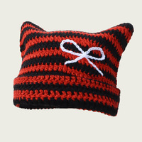 Invierno nuevo pequeño diablo hecho a mano ganchillo a rayas sombrero de punto moda lindo gato orejas cálido gorro