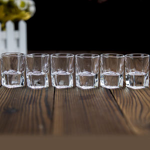 Liquer gelas minum sedikit gelas kecil semangat Vodka wiski gelas untuk Pub Bar klub Tumbler pesta pernikahan OEM ODM pasokan pabrik - Product Image 3