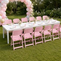 Chaise pliante ergonomique en plastique écologique avec dossier arqué et coussin, idéale pour les événements, les fêtes de mariage et les jardins d'enfants