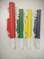 Pompe à pipette de laboratoire de haute qualité avec quatre couleurs 2ml/5ml/10ml/25ml Support OEM