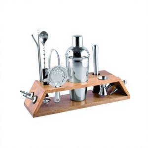 Ensemble de barres en bois de qualité supérieure en acier inoxydable avec une collection d'articles de bar au design classique et élégant - Product Image 1