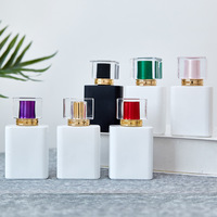 Flacon de parfum vide carré plat de luxe personnalisé de 30ml 50ml 100ml flacon de parfum rechargeable en verre