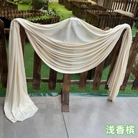 Décor de scène de mariage blanc décoré de tissu vert, rideaux de fond de scène de mariage, draperies, décoration de scène intérieure et extérieure