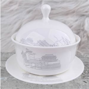Vaisselle en porcelaine en gros pour usine : Tasses à café modernes en porcelaine blanche, autres articles de vaisselle pour hôtels et restaurants - Product Image 1