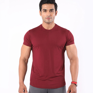 T-shirt homme dernière conception entièrement personnalisable, léger, prix de gros, anti-plis, respirant, haute qualité - Product Image 1