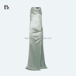 Abito da sera lungo <span class=keywords><strong>in</strong></span> <span class=keywords><strong>taffetà</strong></span> di seta con collo a cappuccio <span class=keywords><strong>in</strong></span> raso solido intrecciato di alta qualità, all'ingrosso, OEM/ODM, produzione di lusso per boutique - Product Image 2