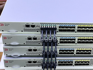 <span class=keywords><strong>Routeur</strong></span> commutateur fibre optique Brocade neuf, performance fibre Brocade G610 BR-G610-24-32G-R BR-G610-8-32G-0 Brocade 8/16/24 ports - Product Image 4