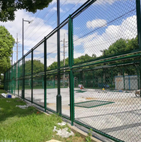 Clôture de terrain de sport, clôture de terrain de basketball, filet de protection en treillis métallique pour stade, clôture de terrain de sport scolaire, fabricant