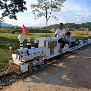 <span class=keywords><strong>Train</strong></span> touristique électrique sur rails <span class=keywords><strong>pour</strong></span> parcs d'attractions, à vendre, fournisseur chinois - Product Image 5