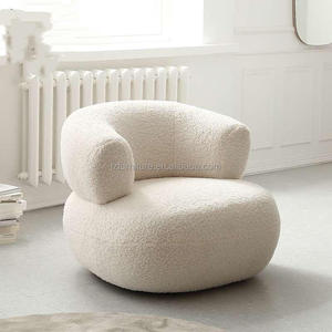 Fauteuil de salon individuel en velours crème style nordique, moderne et incurvé en U, idéal pour hall d'hôtel, bureau à domicile, villa, salon et chambre. - Product Image 1