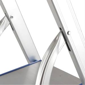 سلم داخلي مدمج من الألومنيوم قابل للطي بخطوات 4 CE - Product Image 5