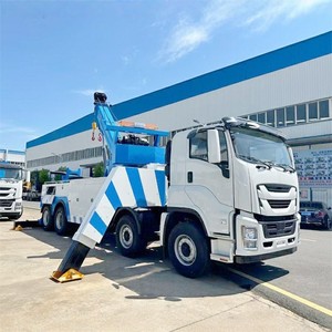 Camión de Remolque de Servicio Pesado ISUZU GIGA 8x4 de 40 y 50 Toneladas, Camión de Remolque con Rotación de 360 Grados, Camión de Recuperación - Product Image 4