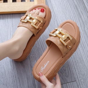 <span class=keywords><strong>Ciabatte</strong></span> da <span class=keywords><strong>donna</strong></span> personalizzate in PVC per casa e esterno, nuove <span class=keywords><strong>ciabatte</strong></span> estive con zeppa e plateau, sandali con zeppa - Product Image 5