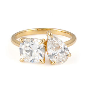 Anillo de Compromiso de Oro Amarillo de 14K con Diamante de Laboratorio Certificado por IGI, Corte Cojín de Doble Piedra, D VVS, Anillo de Boda para Mujer - Product Image 6