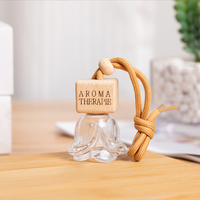Diffuseur de désodorisant de voiture aromathérapie avec logo personnalisé Bouteille en verre de 6ml Boîte d'application d'impression avec bouchon à vis en bois pour soins personnels