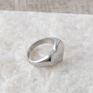 Heart Shape Mirror Finish <b>Titanium</b> Steel <b>Ring</b> Unisex Jewelry Gift SA083 - Product Image 3