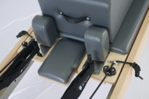 Cama de Pilates Profesional de Alta Gama, Ajustable, de Madera de Arce Empalmada, para Entrenamiento Corporal y Seguridad - Product Image 2