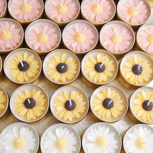 <span class=keywords><strong>Candele</strong></span> <span class=keywords><strong>Profumate</strong></span> alla Camomilla in <span class=keywords><strong>Piccole</strong></span> Lattine di Latta, Fatte a Mano in Cera di Soia, Senza Fumo, a Forma di Fiore, Moderne per Diwali, Natale, Ringraziamento - Product Image 3