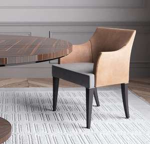 Sillas de Comedor de Restaurante con Patas de Madera de Haya Maciza de Buena Calidad, Tapizadas en Cuero Genuino Marrón Antiguo, Modelo DC-693 - Product Image 1