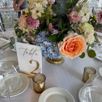 Numéros de table en acrylique blanc avec miroir doré 3D, décorations de mariage, numéros de table avec supports, numéros de table en acrylique avec miroir pour la décoration de mariage