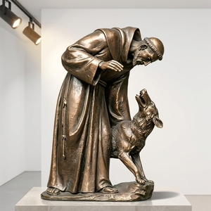 Exquise figurine antique en bronze finition vieillie, représentant un moine, un <span class=keywords><strong>loup</strong></span>, un ange ou une fée - Sculpture d'art religieux et spirituel de luxe - Product Image 4