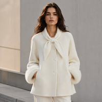Nouveau Manteau Tissé Écologique Double Face en Mélange de Laine avec Manchette en Fourrure de Renard et Détail Bouton Nœud Papillon pour Femme, Collection Hiver 2026