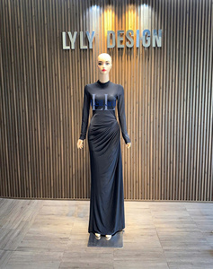Robe longue moulante élégante pour femme, style urbain, à manches classiques, taille froncée, col montant, en mélange de coton, polyester et élasthanne, Vietnam - Product Image 2