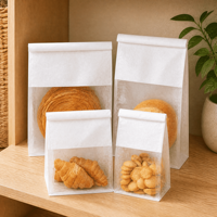 Sachet à biscuits à fond plat en papier kraft avec façade transparente et fermeture à fil, pour l'emballage et la présentation en café de biscuits, noix, snacks, avec logo personnalisé, vente en gros