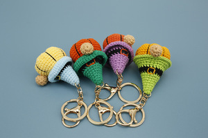 Lindo Llavero de Ganchillo Amigurumi de Calabaza con Sombrero de Bruja de Halloween, Hecho a Mano, Venta al por Mayor, Colgante de Hilo Tejido con Forma de Vegetal para Bolsos, Juguete - Product Image 6