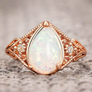 Anello Minimalista a Corona per Donne, Elegante Fascia Aperta, Accessorio Gioiello per Outfit Quotidiani e Feste - Product Image 3