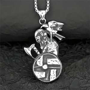 Collar con Colgante de Guerrero Vikingo de Acero Inoxidable con Diseño de Cuervo, Estilo Retro Hip Hop, Joyería para Hombre - Product Image 1