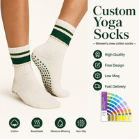 Chaussettes de sport d'automne de haute qualité pour le yoga et la gym, personnalisées, antidérapantes, pour femmes, en jacquard, avec logo personnalisé, pour le Pilates, séchage rapide