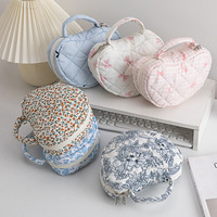 Trousse de Maquillage Tendance Cœur Floral pour Femme, Grande Capacité, Matelassée, Trousse de Toilette Portable de Voyage pour Dames
