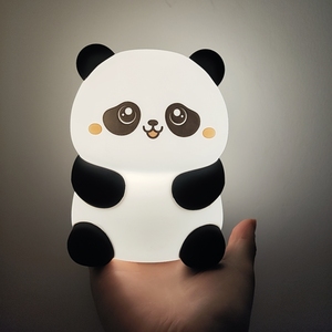 Lámpara Nocturna de Silicona Slap Panda, Control Táctil, Cambio de Color LED, Lámpara de Noche para Niños, Recargable por USB, Lámpara Suave para Guardería - Product Image 5